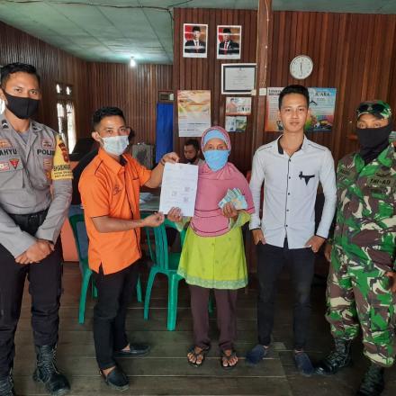 PENYALURAN BANTUAN SOSIAL TUNAI KEMENSOS KPM DESA NANGA BETUNG